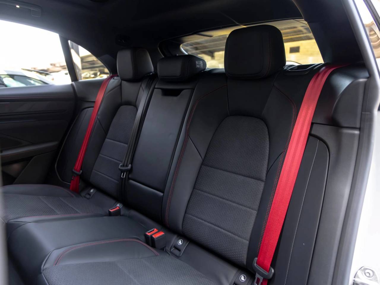 2026 Porsche Macan Macan GTS Electric