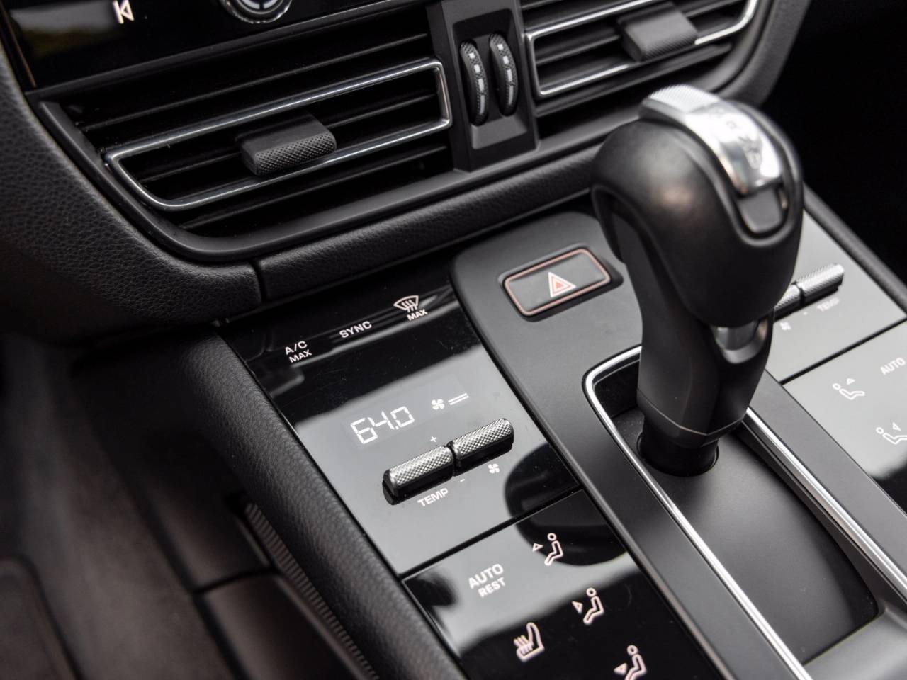 2022 Porsche Macan Macan GTS