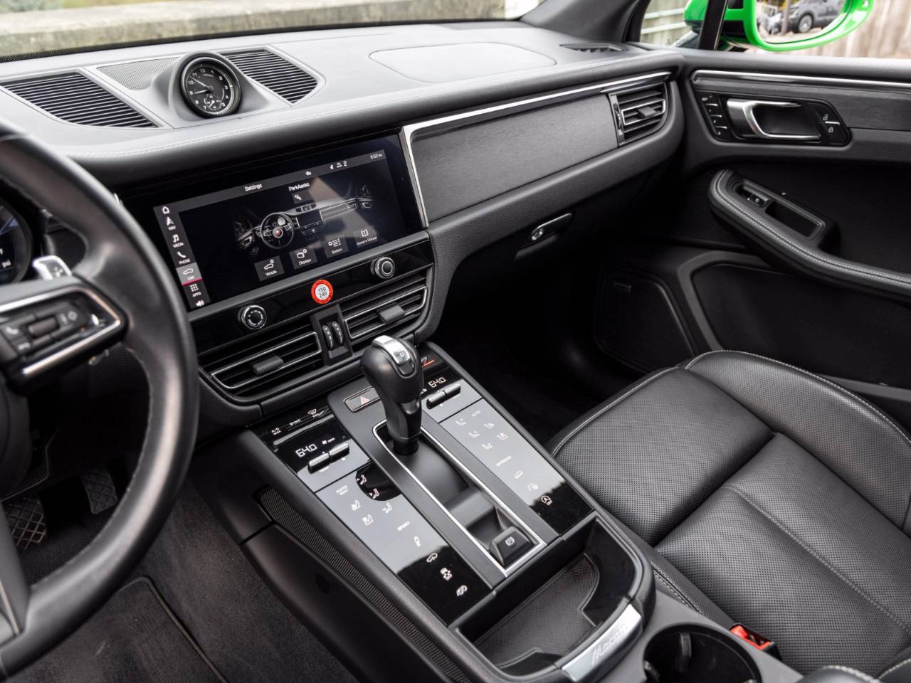 2022 Porsche Macan Macan GTS