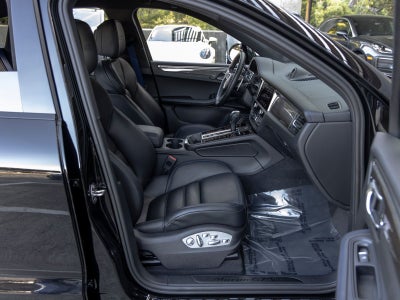 2024 Porsche Macan GTS