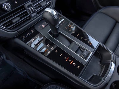 2024 Porsche Macan GTS