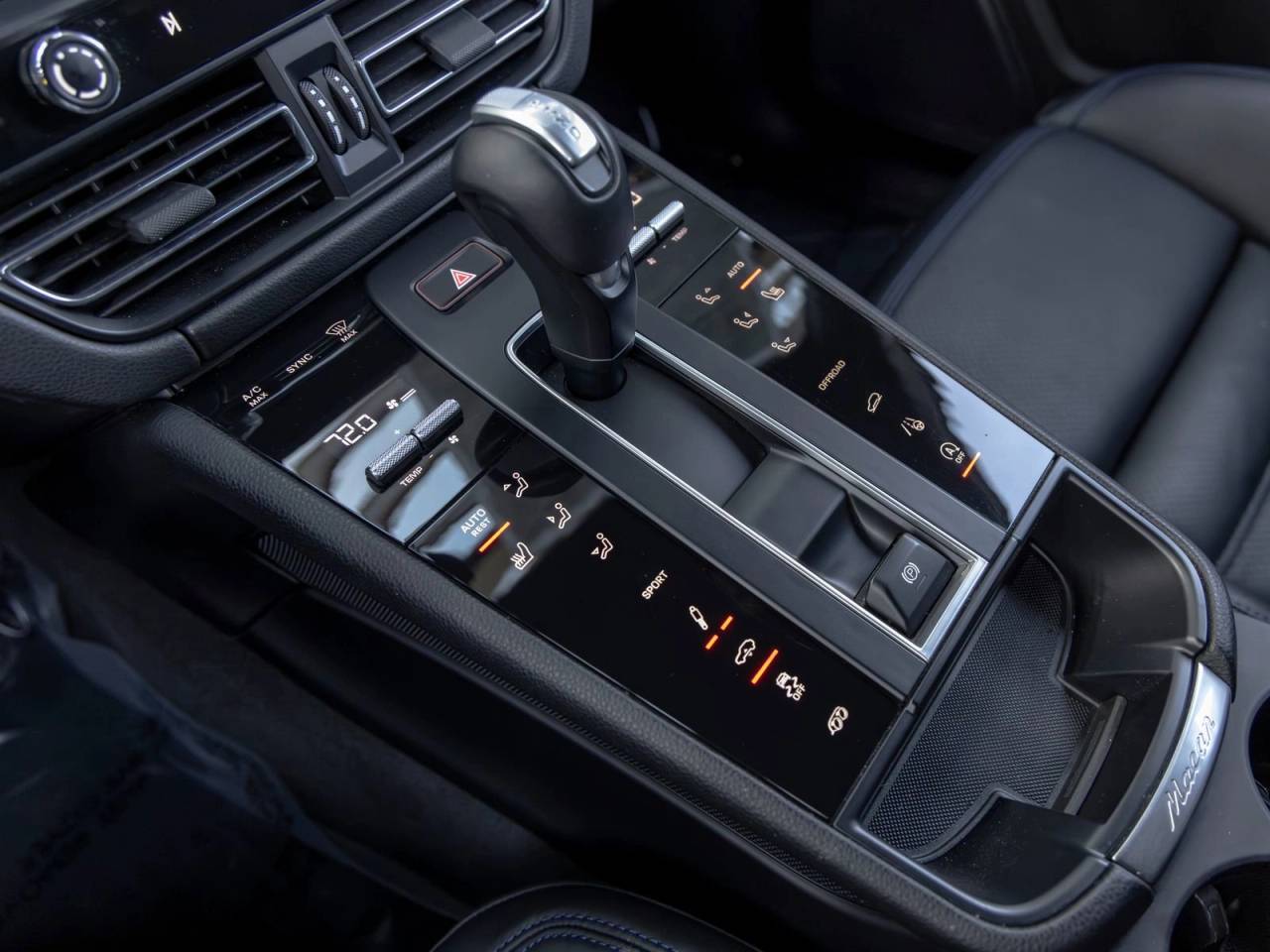 2024 Porsche Macan GTS