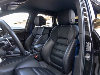 2024 Porsche Macan Macan GTS (MY24)