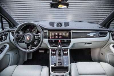 2026 Porsche Macan Macan GTS