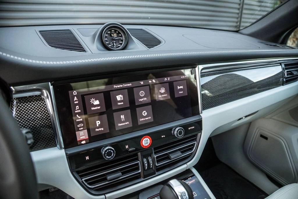 2026 Porsche Macan Macan GTS