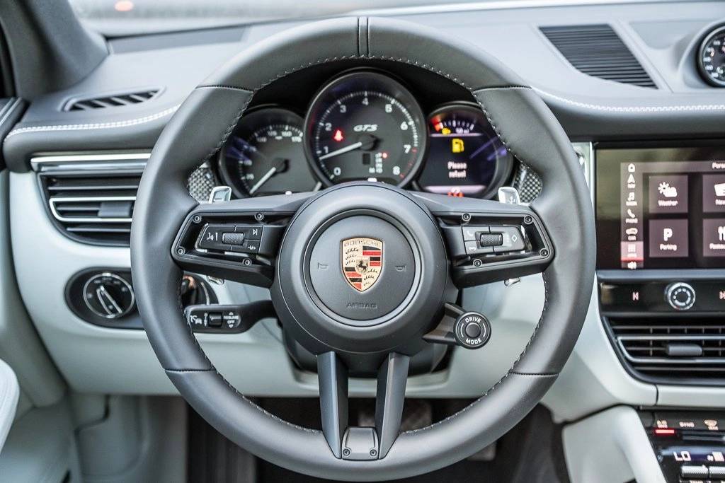2026 Porsche Macan Macan GTS