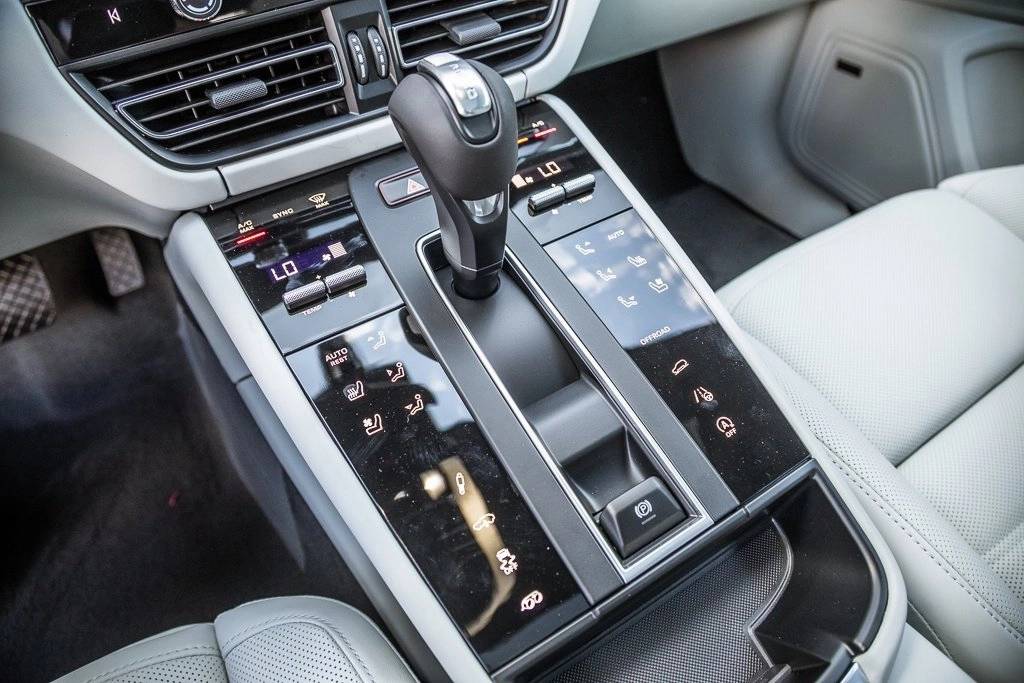 2026 Porsche Macan Macan GTS