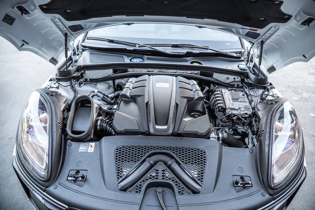 2026 Porsche Macan Macan GTS