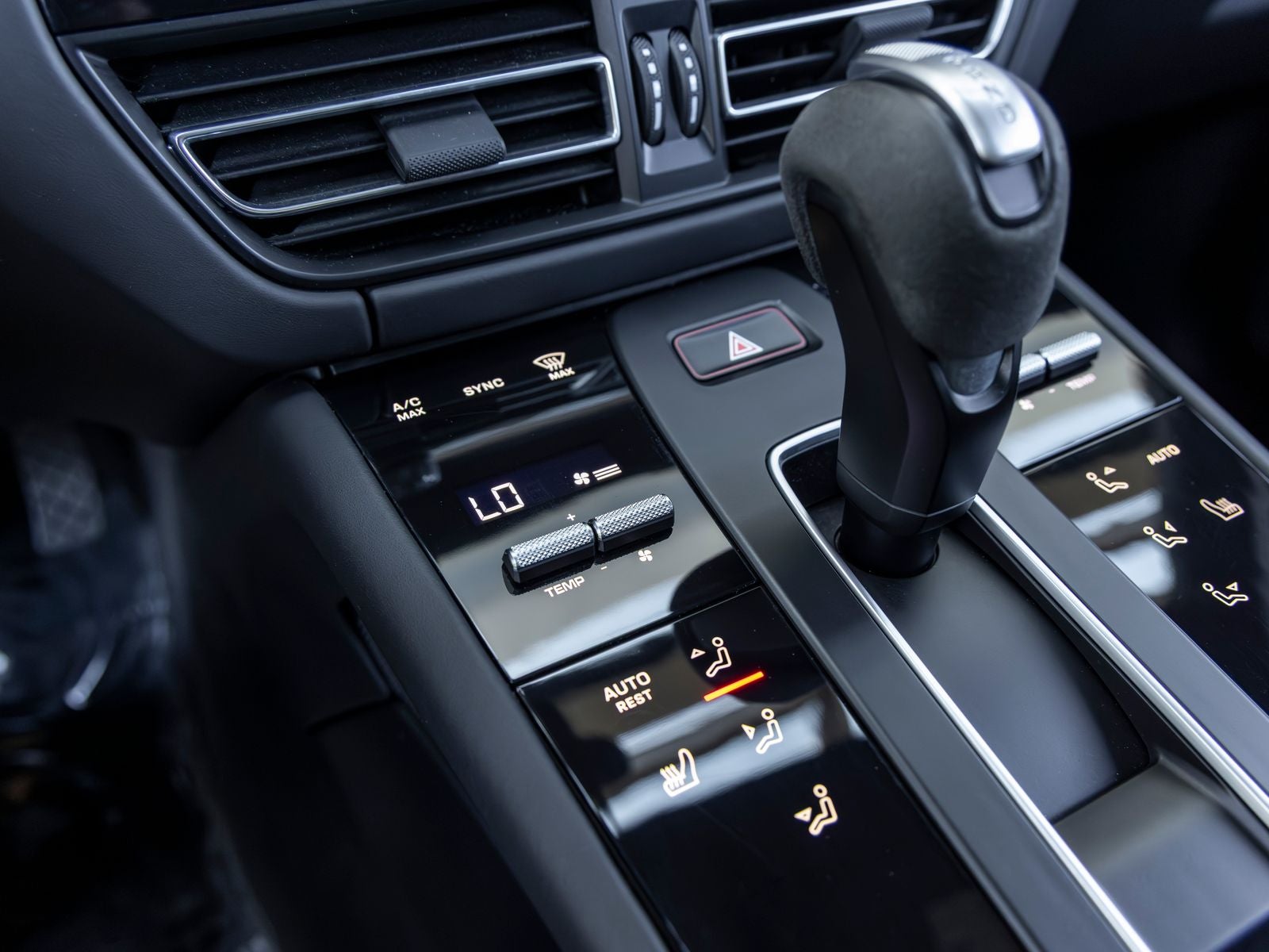 2022 Porsche Macan Macan GTS