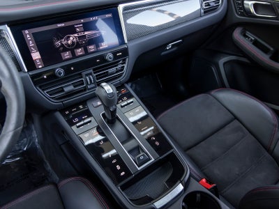 2022 Porsche Macan Macan GTS