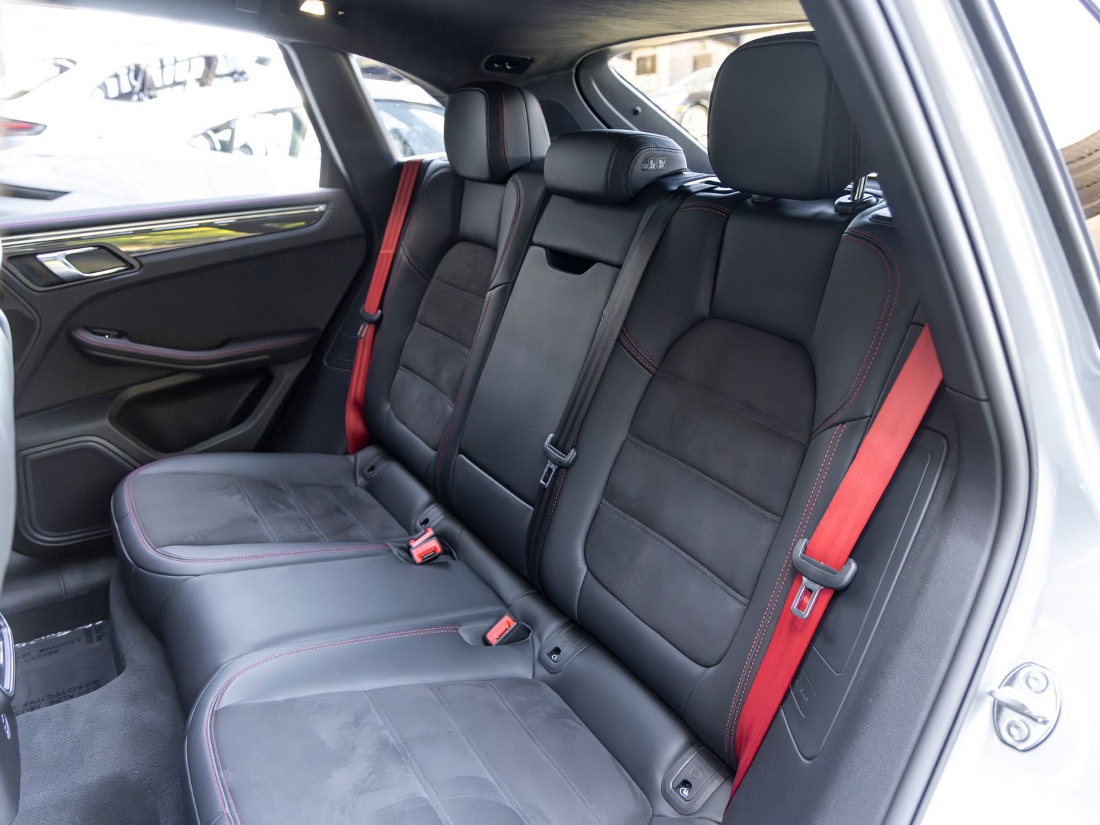 2022 Porsche Macan Macan GTS