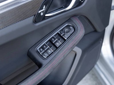 2022 Porsche Macan Macan GTS