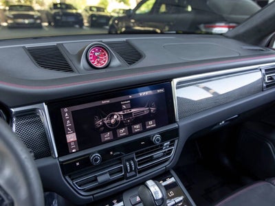 2022 Porsche Macan Macan GTS