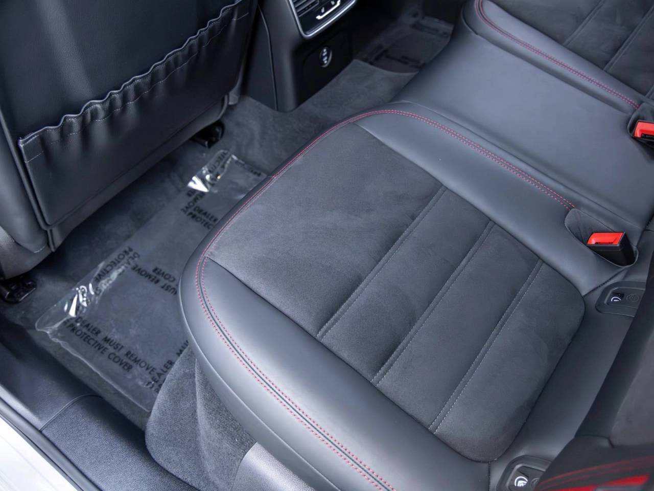 2022 Porsche Macan Macan GTS