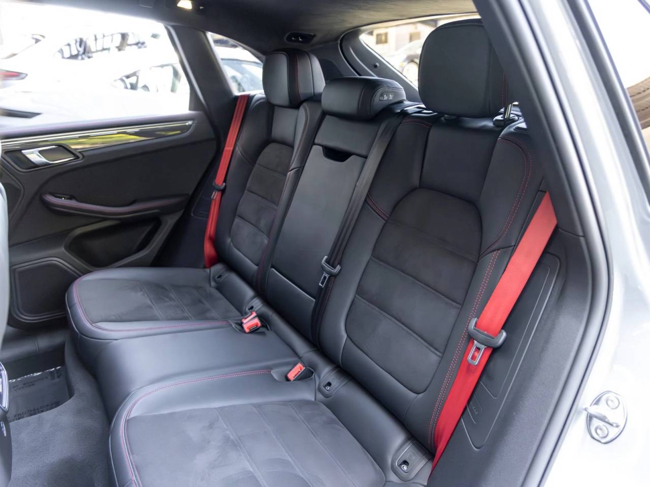 2022 Porsche Macan Macan GTS