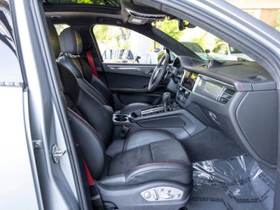 2022 Porsche Macan Macan GTS