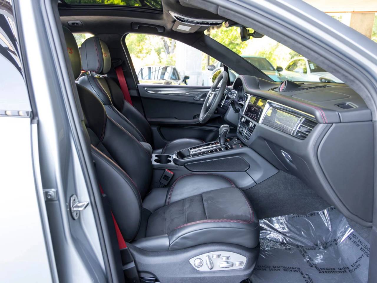 2022 Porsche Macan Macan GTS