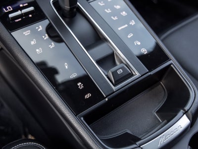 2024 Porsche Macan Macan GTS