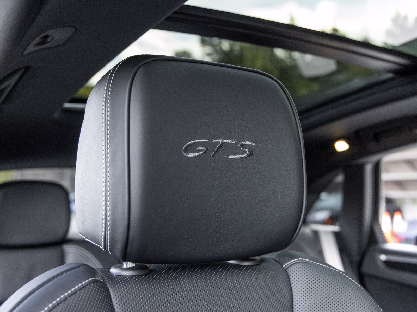 2024 Porsche Macan Macan GTS