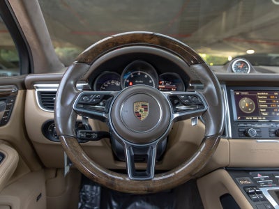 2016 Porsche Macan Turbo