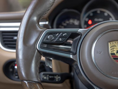 2016 Porsche Macan Turbo