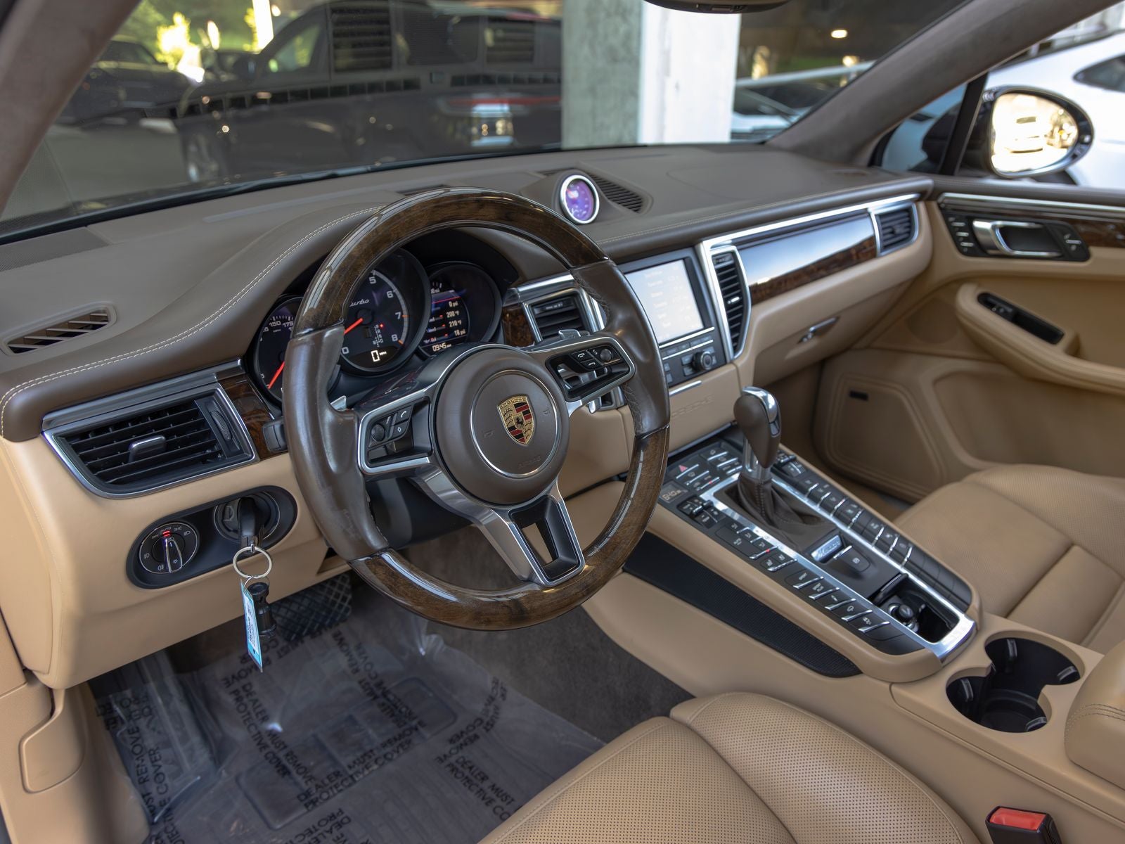 2016 Porsche Macan Turbo