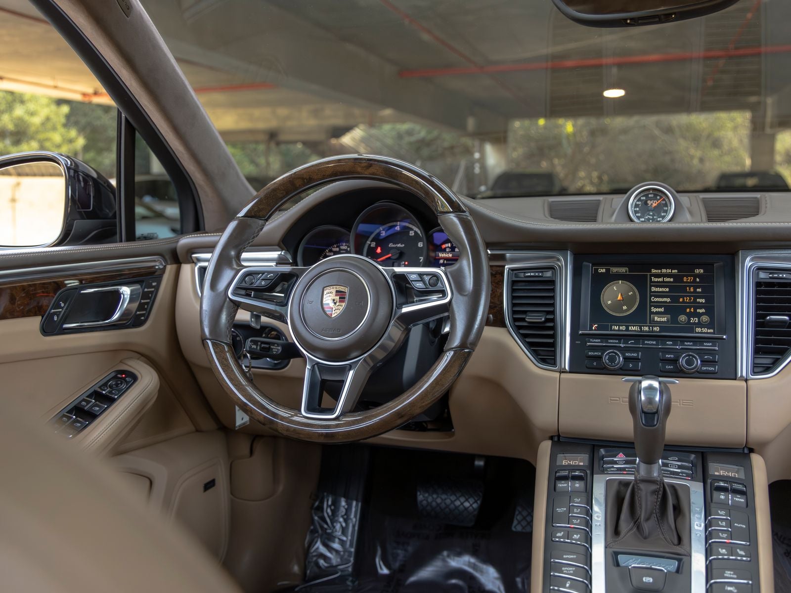 2016 Porsche Macan Turbo