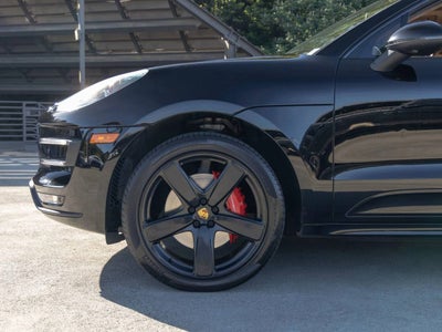 2016 Porsche Macan Turbo