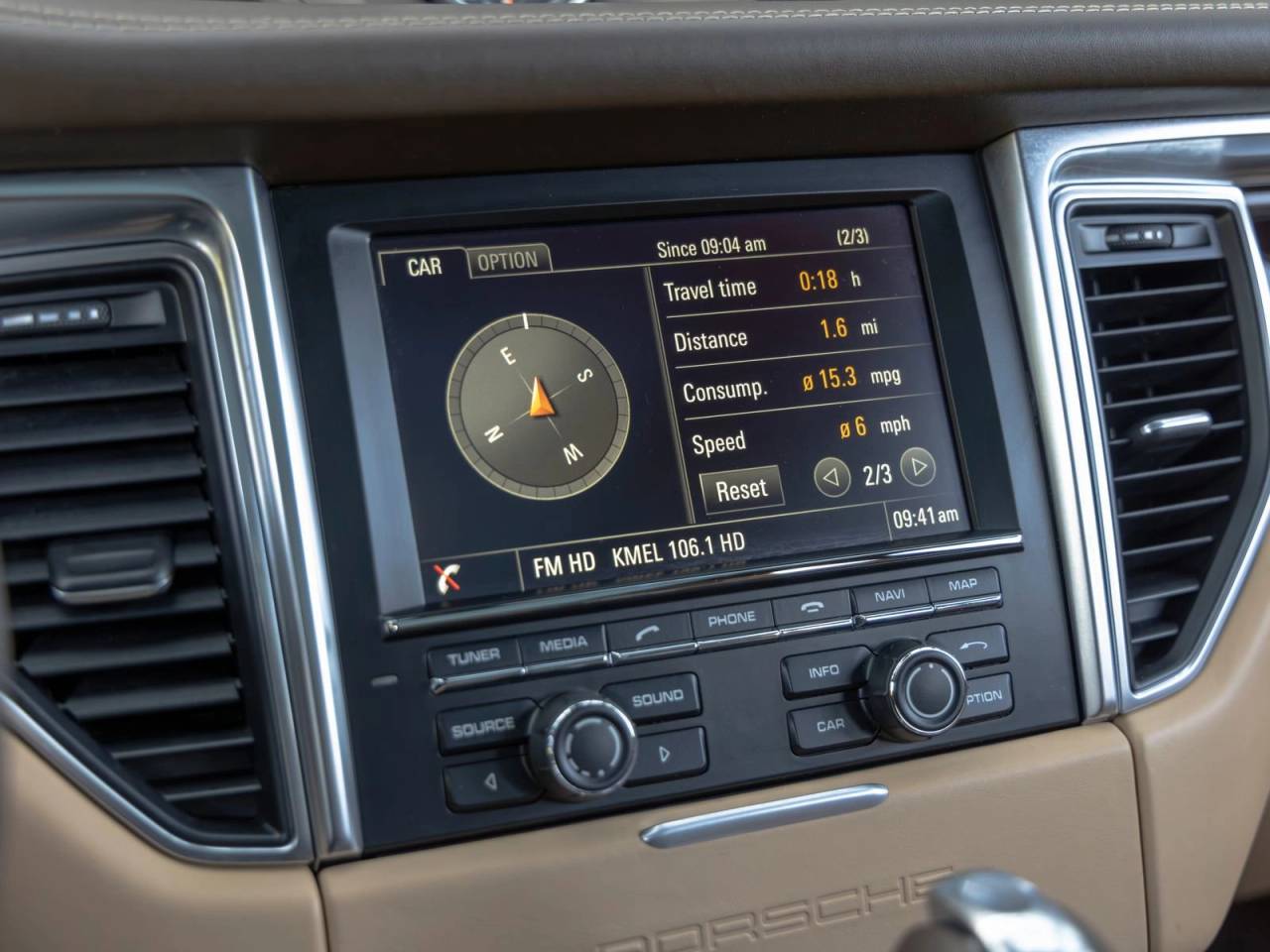 2016 Porsche Macan Turbo