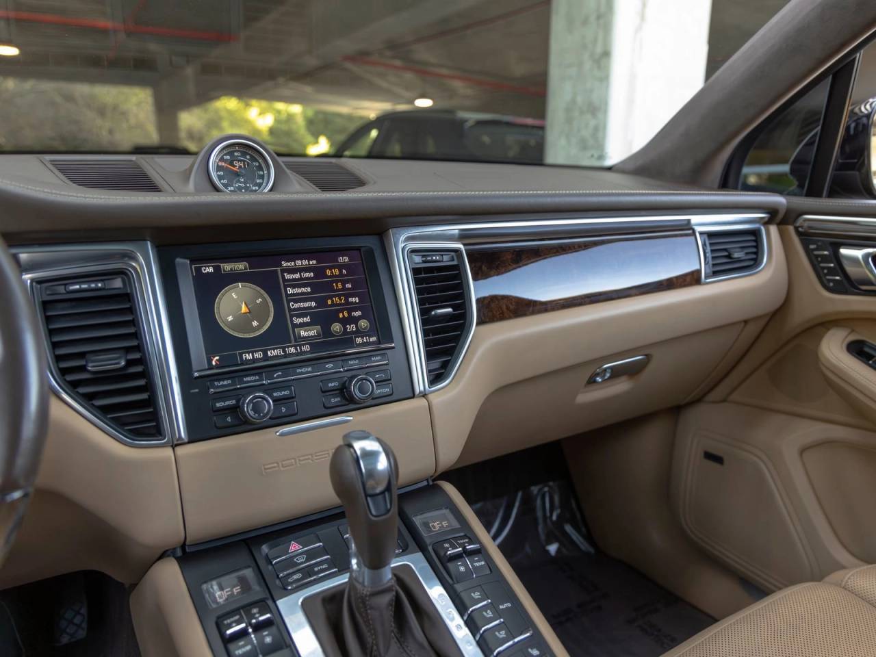 2016 Porsche Macan Turbo