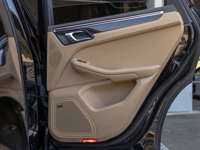 2016 Porsche Macan Turbo