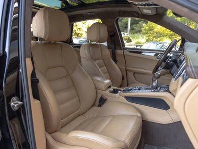 2016 Porsche Macan Turbo