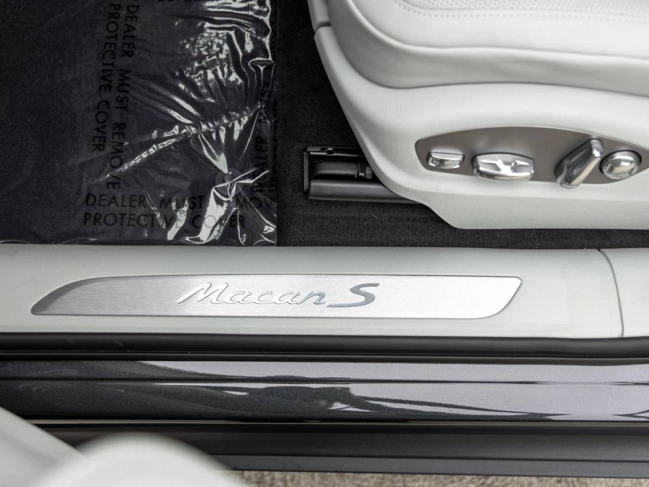 2026 Porsche Macan Macan S