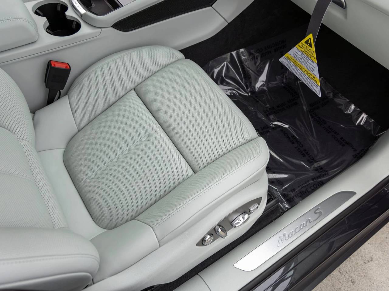 2026 Porsche Macan Macan S