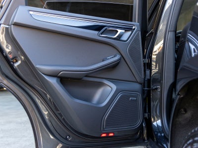 2026 Porsche Macan Macan S