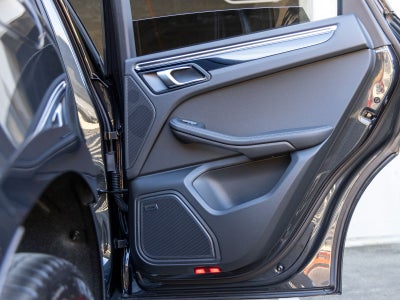 2026 Porsche Macan Macan S