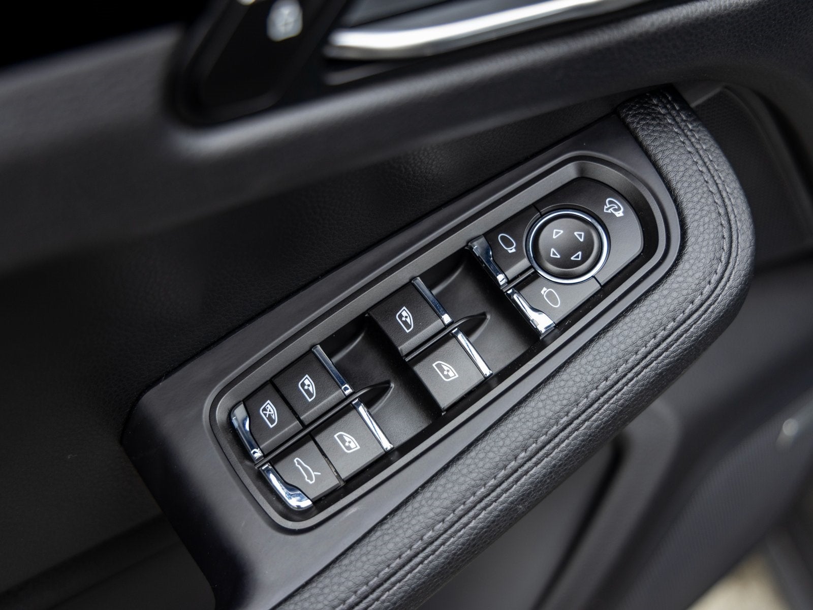 2025 Porsche Macan Macan S