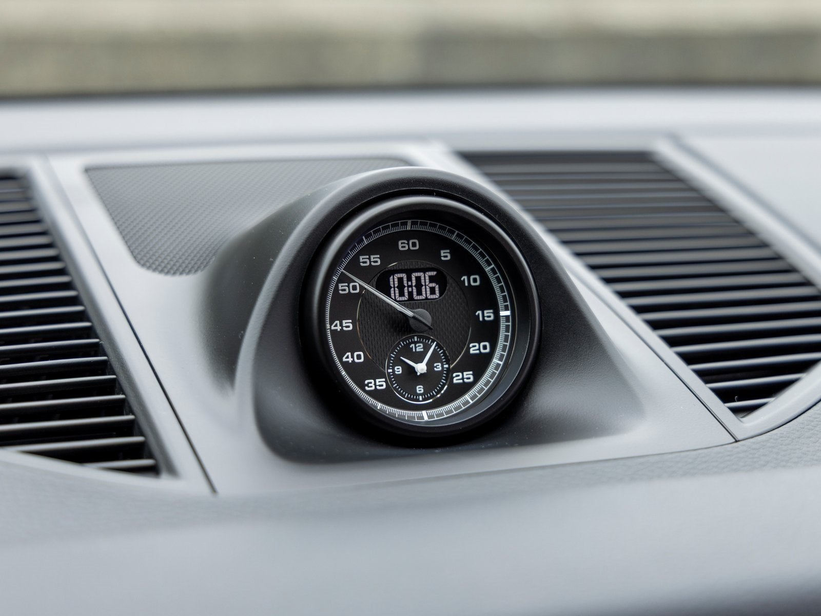 2025 Porsche Macan Macan S