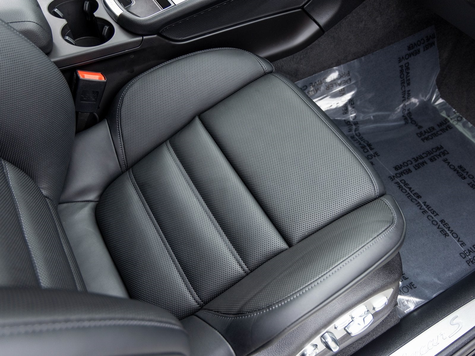 2025 Porsche Macan Macan S