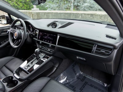 2025 Porsche Macan Macan S