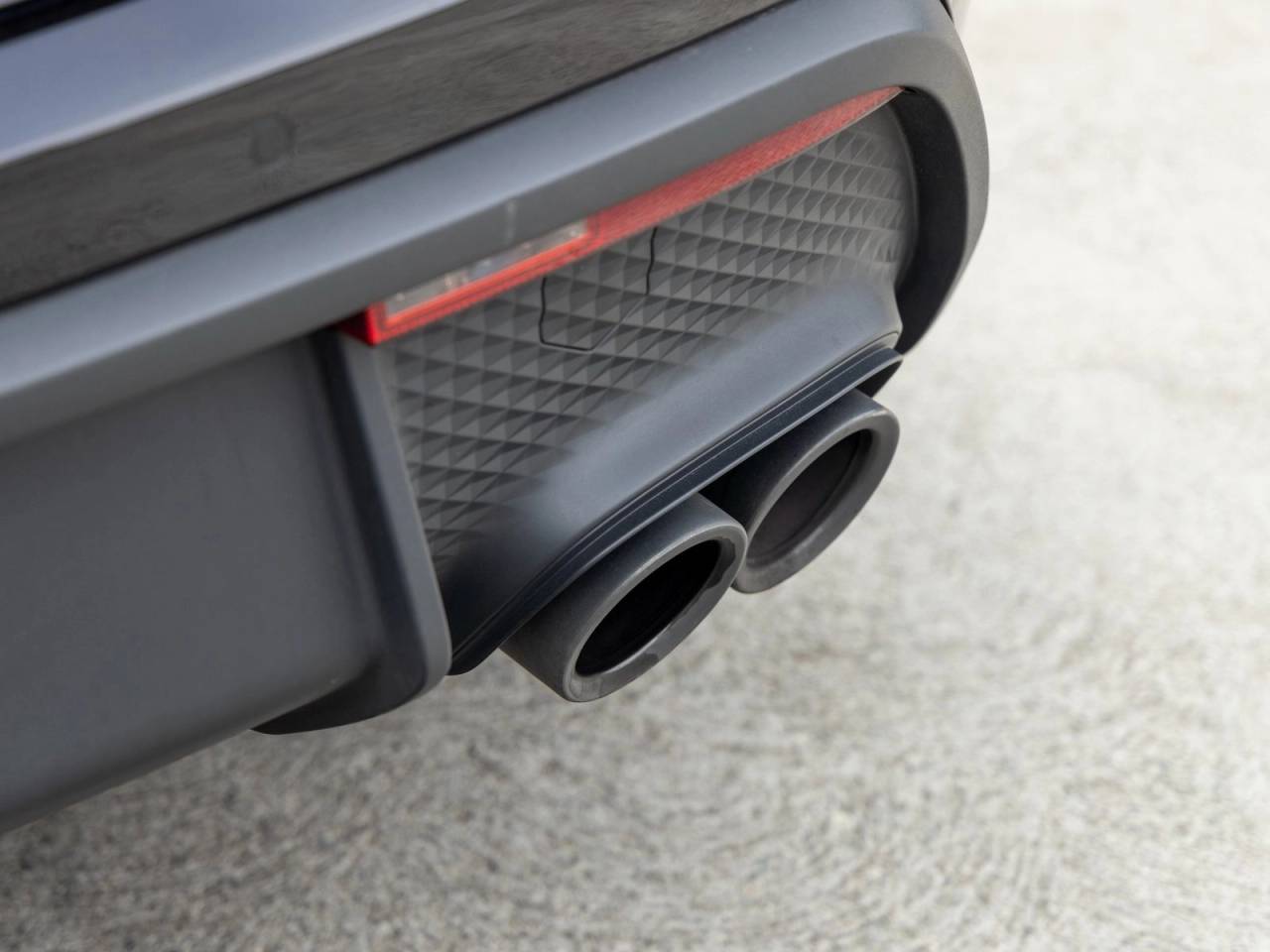 2025 Porsche Macan Macan S