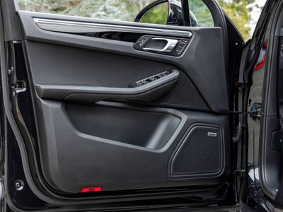 2025 Porsche Macan Macan S