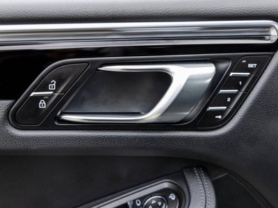 2025 Porsche Macan Macan S