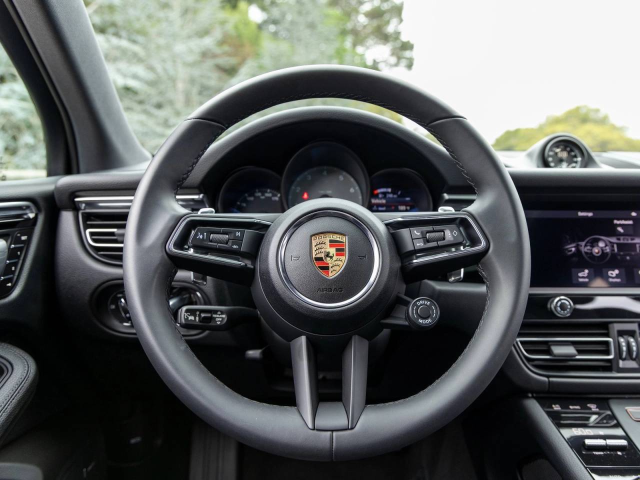 2025 Porsche Macan Macan S
