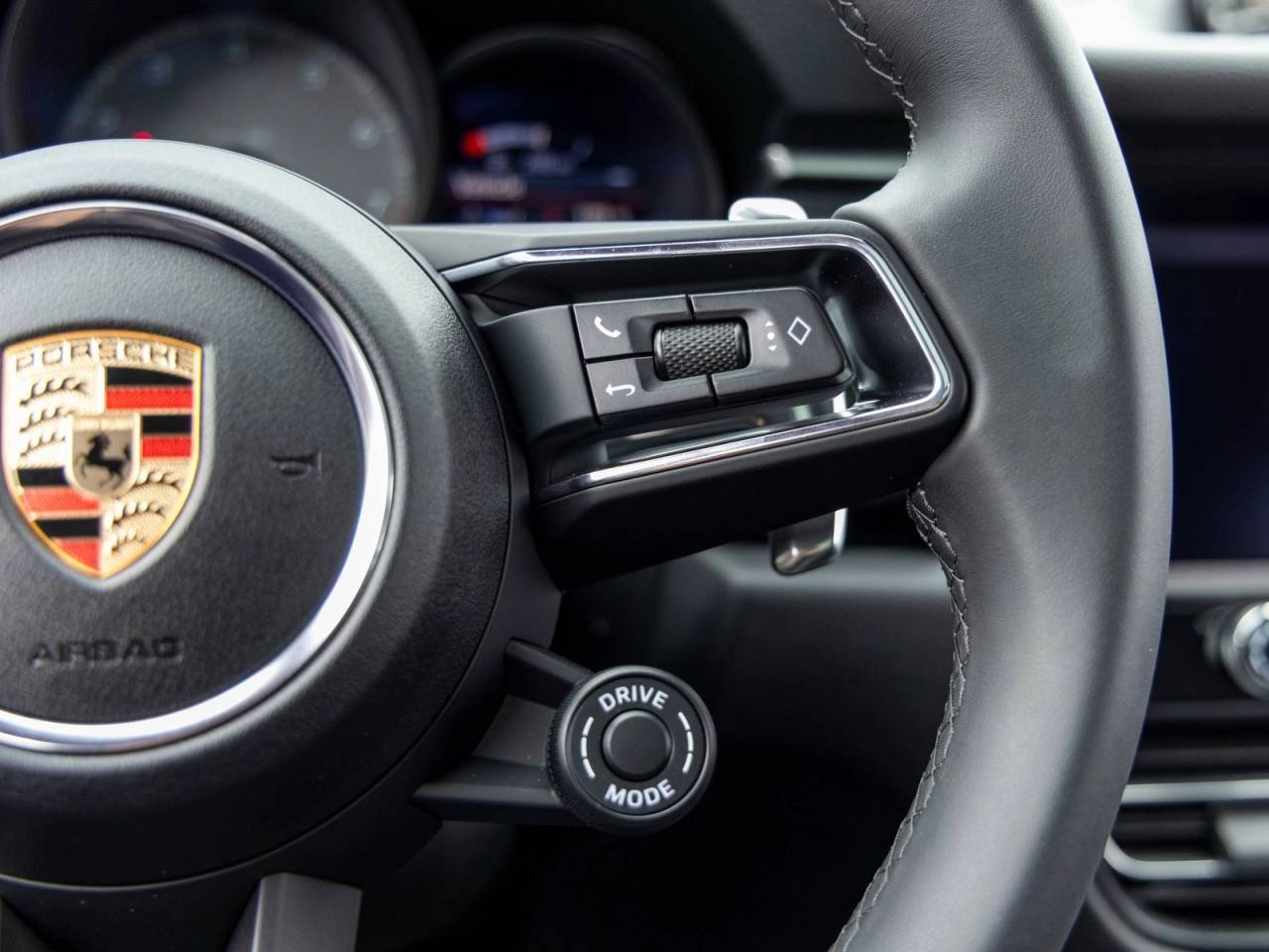 2025 Porsche Macan Macan S