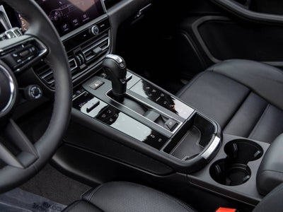 2025 Porsche Macan Macan S