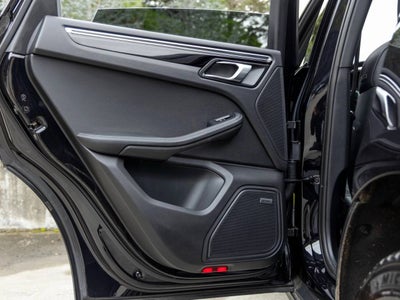 2025 Porsche Macan Macan S