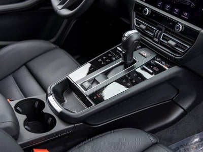 2025 Porsche Macan Macan S