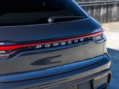 2023 Porsche Macan Macan S (MY23)