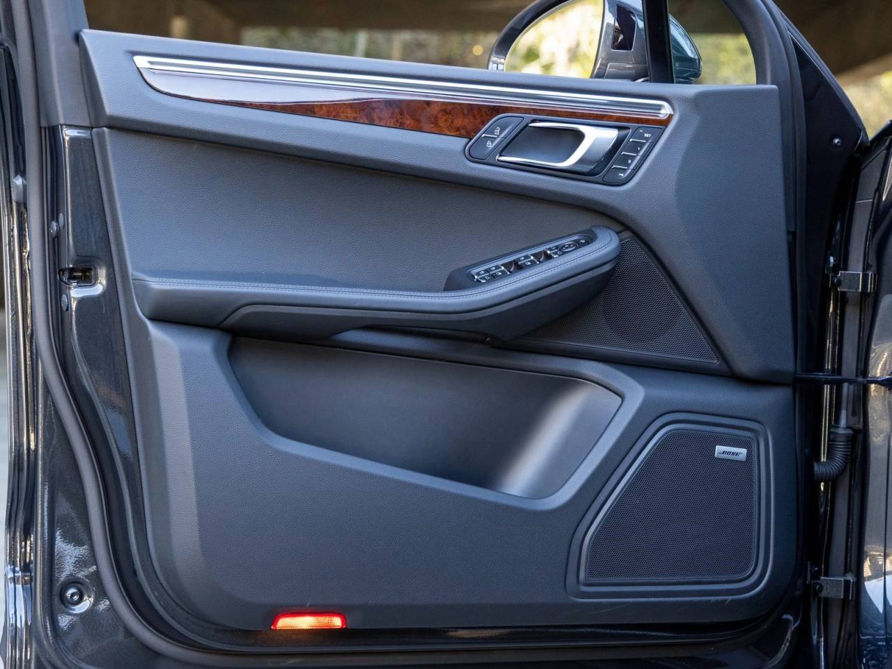 2023 Porsche Macan Macan S (MY23)